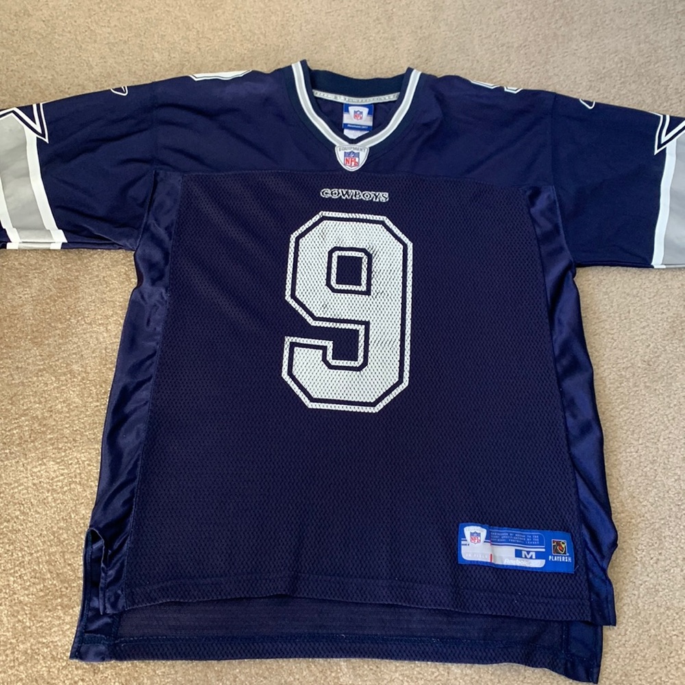Dallas Cowboys jersey. Size Medium. Romo.